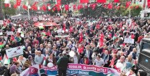 Gölcük’te binlerce kişi Filistin için yürüdü
