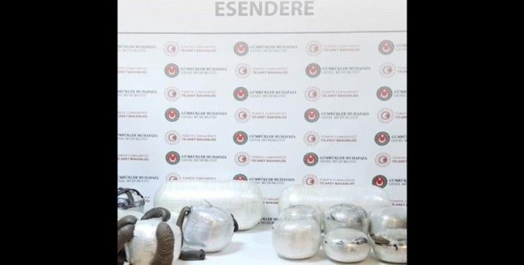 Bakan Bolat, Esendere'de 119,7 kilogram afyon sakızı cinsi uyuşturucu ele geçirildiğini bildirdi