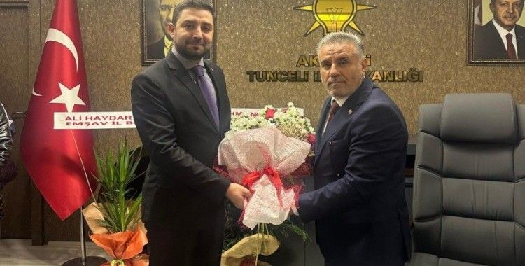 AK Parti Tunceli İl Başkanlığında devir-teslim