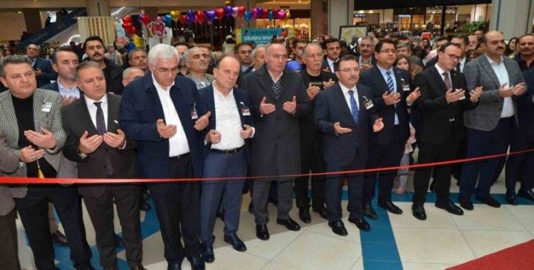 Erzurum’da eller Gazze için uzandı
