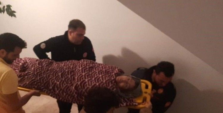 Hatay’da yatalak kadının imdadına itfaiye ekipleri yetişti
