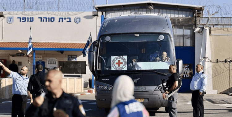 İsrail, bugün serbest bırakılması beklenen esirlerin listesinin kendilerine ulaştığını bildirdi