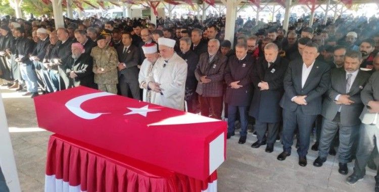 Şanlıurfalı şehit son yolculuğuna uğurlandı