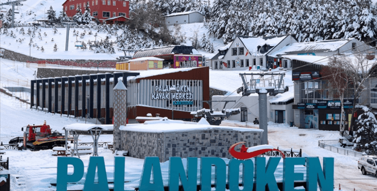 Kayak merkezlerinde en fazla kar kalınlığı 74 santimetreyle Palandöken'de ölçüldü