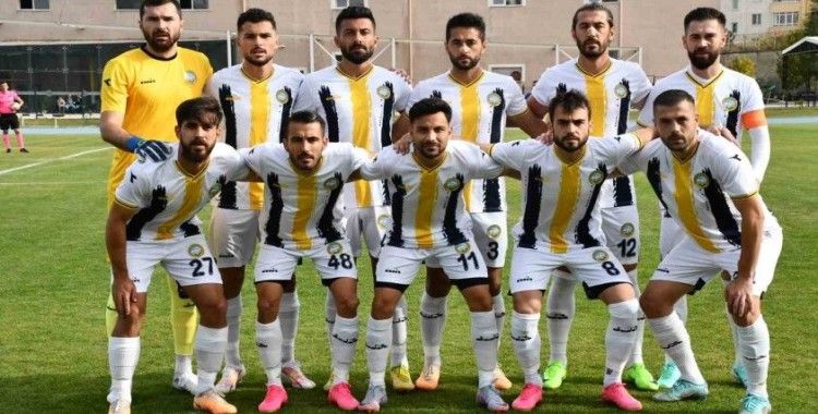 Talasgücü Belediyespor puanla döndü
