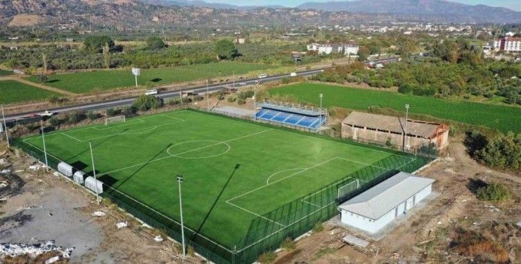 Serçeköy’e sentetik çim saha kazandırılıyor
