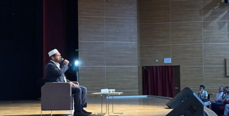 "Filistin ve Biz" konulu konferansta soykırıma dikkat çekildi
