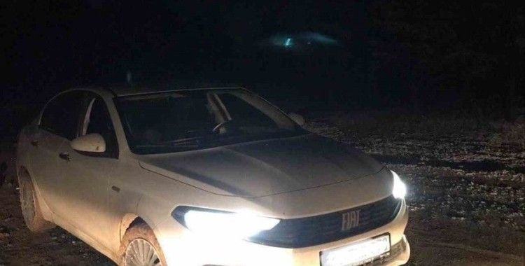 Dağ yolunda mahsur kalan vatandaşı AFAD kurtardı
