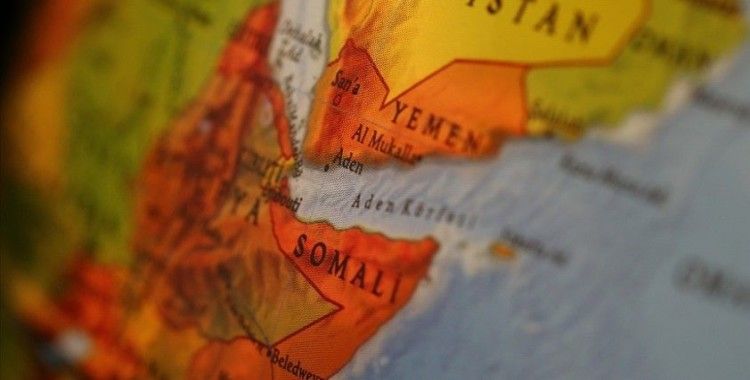 ABD güçleri: Aden Körfezi'nde bir gemiyi ele geçirmeye çalışan 5 kişi yakalandı