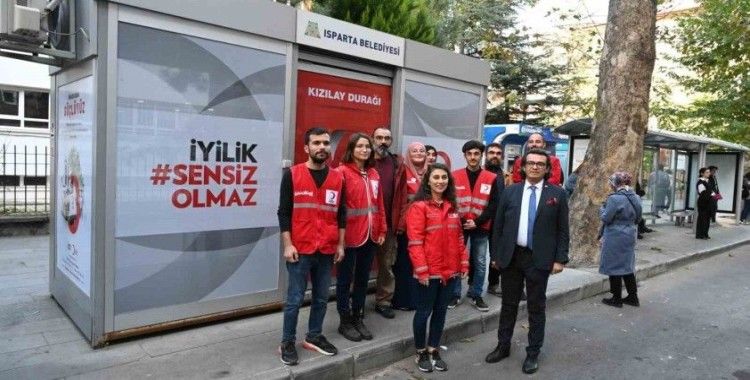 Isparta Belediyesi, farkındalık için Kızılay Durağı oluşturdu
