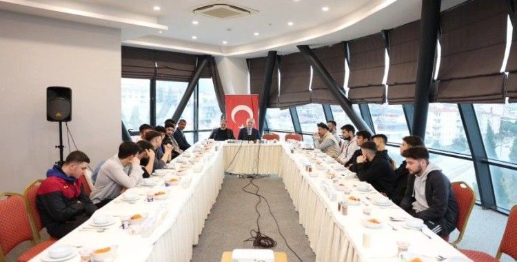 Aygün: "Önceliğimiz gençler"

