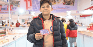 Belediyeden 20 bin öğrenciye hediye kitap kuponu