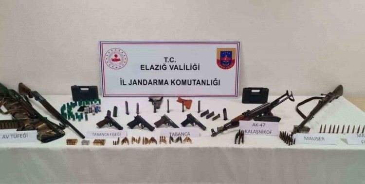 Elazığ’da silah kaçakçılığı operasyonu: 3 gözaltı
