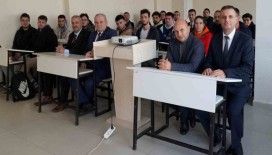 Başkan Oral, Altınova’da derse girerek ilçeyi tanıttı
