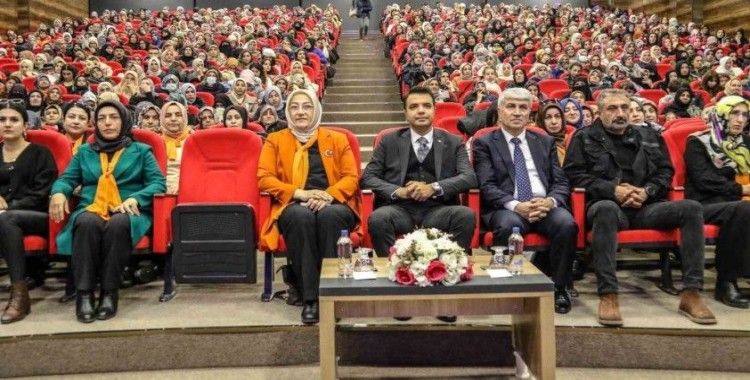 Van’da ‘Kadına Yönelik Şiddetle Mücadele Semineri’ düzenlendi
