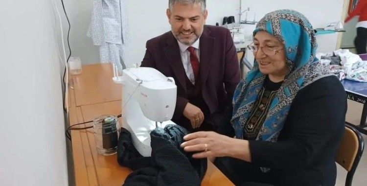 Dikiş kursu için 5 adet dikiş makinesi tedarik edildi