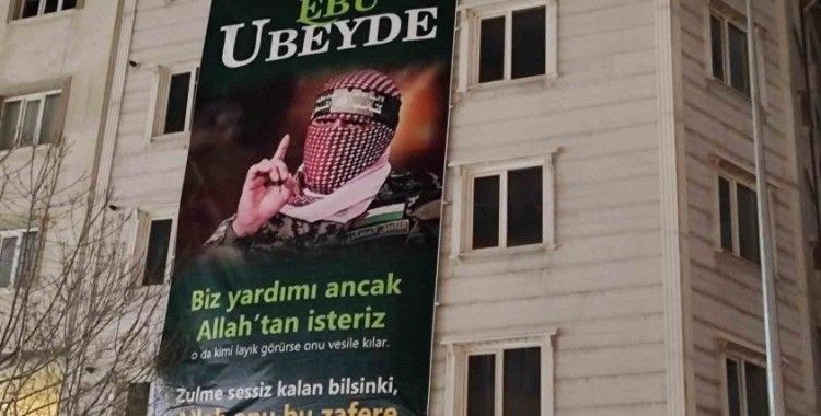 Van’da bir binaya Ebu Ubeyde’nin posteri asıldı
