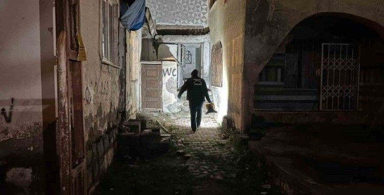 Karısı tarafından bıçaklanan adam ağır yaralandı
