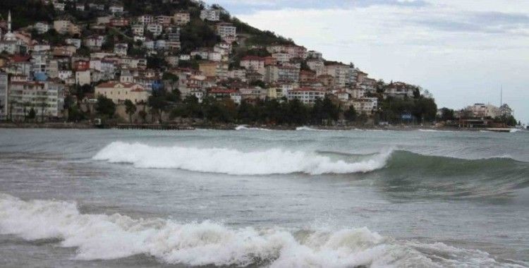 Karadeniz hırçınlaştı
