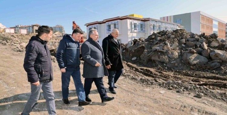 Başkan Yalçın Talas Millet Bahçesi Eğitim Kampüsü’nde