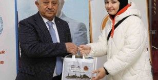 Afyonkarahisar Belediyesi’nden YKS sınavına girecek öğrencilere büyük destek
