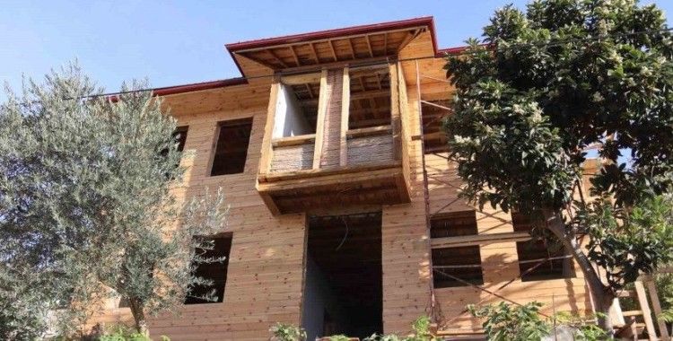 Hulusi Kentmen Sanat ve Barış Evi Projesi hızla ilerliyor
