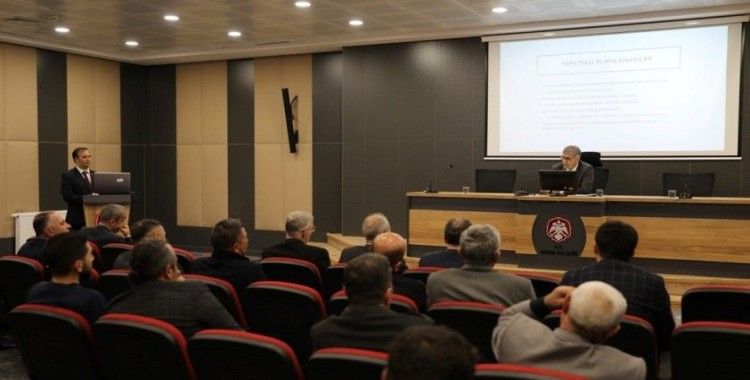 Niğde’de Sanayi ve Teknoloji İş Birliği Toplantısı yapıldı
