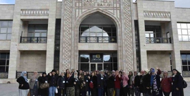Menemenli kadınlar Türkiye’yi geziyor
