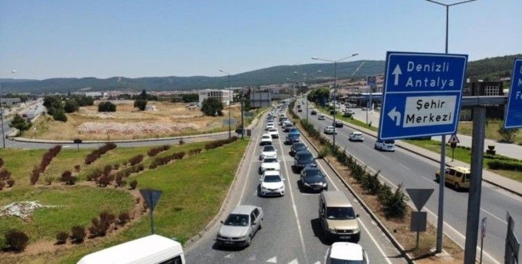 Muğla’da 14 günde araç sayısı 5 bin 455 arttı
