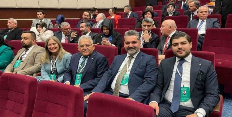 Başkan Büyükkılıç, AK Parti Genişletilmiş İl Başkanları Toplantısı’na katıldı