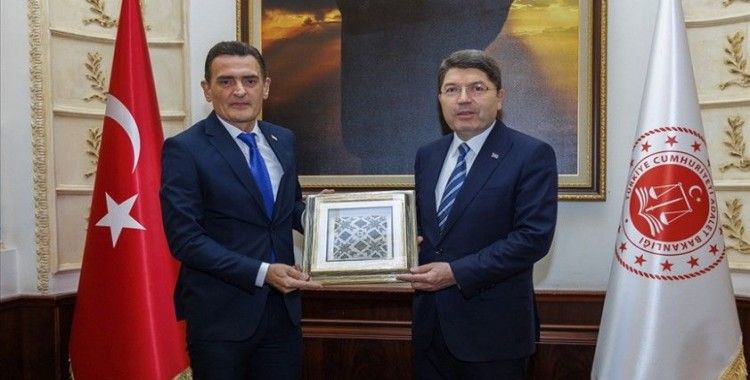 Adalet Bakanı Tunç, KKTC İçişleri Bakanı Oğuz ile görüştü