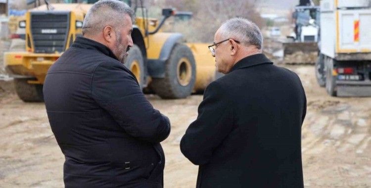 Yahyalı’da yollar asfaltlanmaya hazırlanıyor
