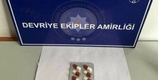 Keşan’da polisin durdurduğu şüpheliden sentetik ecza ele geçirildi
