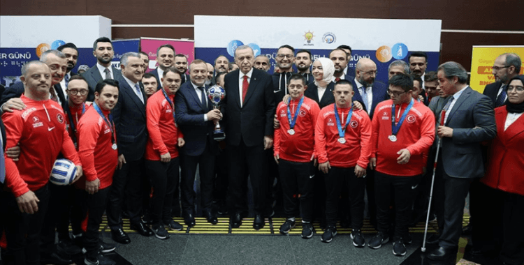 Cumhurbaşkanı Erdoğan, Futsal Milli Takımı'nı kabul etti