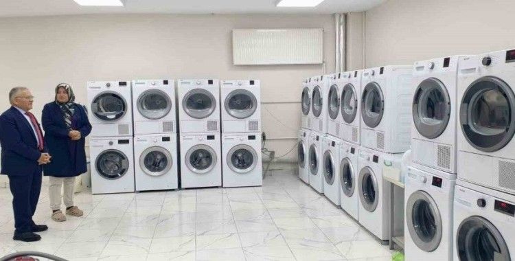 Başkan Büyükkılıç, Çamaşır Yıkama Merkezi’nde incelemelerde bulundu
