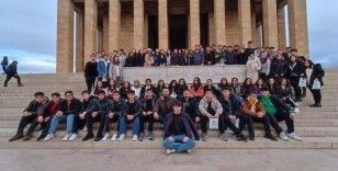 Tomarzalı öğrenciler Anıtkabir’i ziyaret etti
