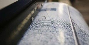 Endonezya'da 5,5 büyüklüğünde deprem