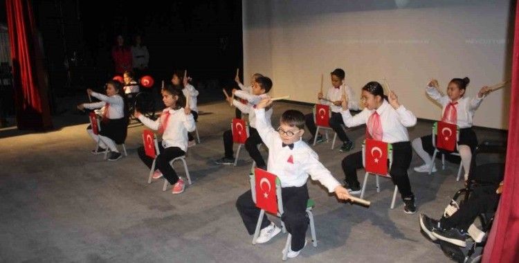 Karapınar’da özel öğrenciler gösteri düzenledi
