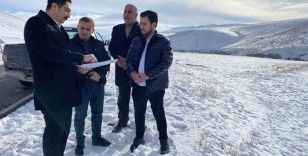 Hamur Kaymakamı Yıldırım, sulama tesisi projesini inceledi
