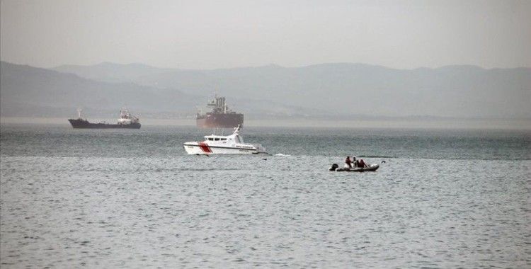 Zonguldak'ta batan geminin kayıp 7 personelini arama çalışmaları sürüyor