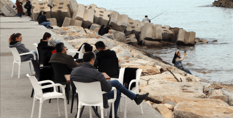 Akçakoca'da sahil ve parklarda hafta sonu yoğunluk oluştu