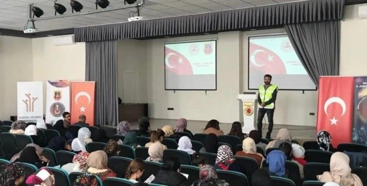 Mardin’de ’Bağımlılıkla Mücadele Çalıştayı’ başladı

