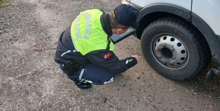 Jandarmadan kış lastiği denetimi