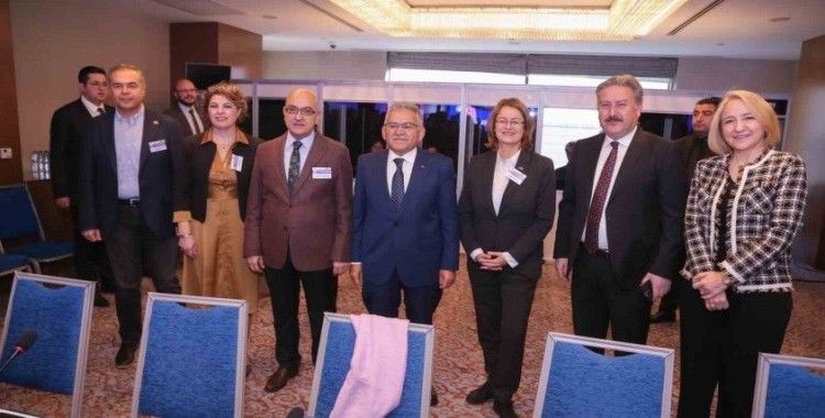 Başkan Büyükkılıç, AB Yerel Ve Bölgesel Yönetimler Kongresi Bölgeler Meclis Toplantısı’na katıldı
