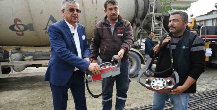 Kemer, Göynük kapalı pazar yerine ilk betonlar döküldü
