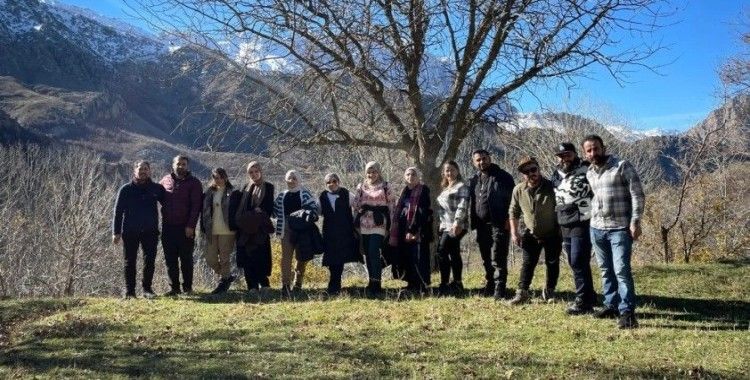 Doğaseverler Yüksekova’nın Doski vadisini gezdi
