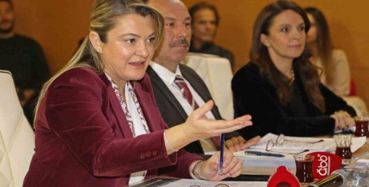 Tuncer: "Kentin görünen yüzü, vizyonu, Konyaaltı Sahili yaşatılmalı"
