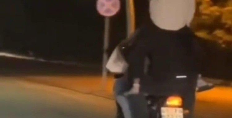 Antalya’da motosiklette tehlikeli yolculuk
