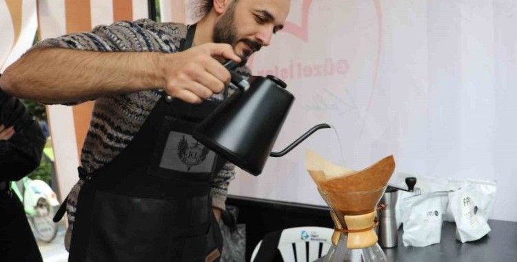 İzmit’i kahve kokusu sardı
