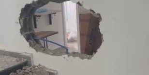 Hırsızlar duvarı delip içeriye girdi
